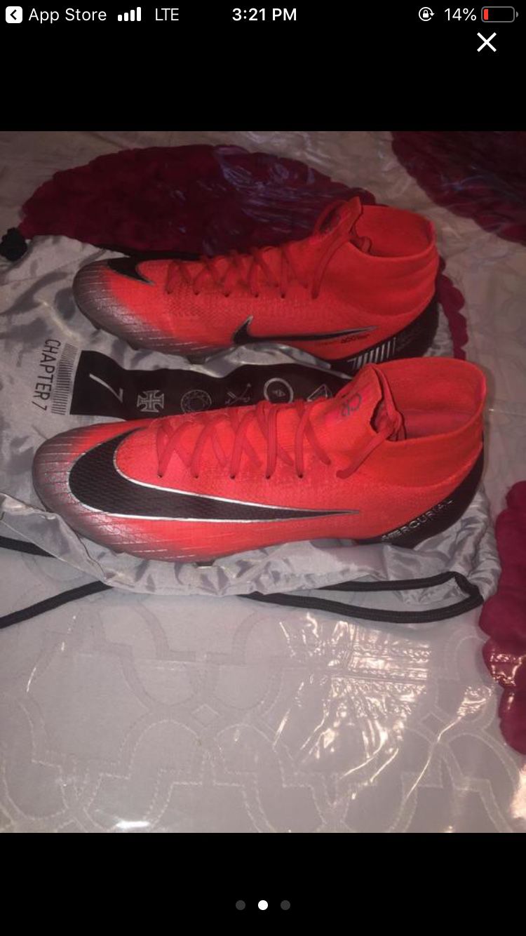 CR7 soccer cleats size 9.5