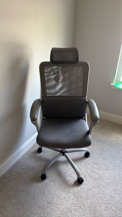 High-Back Mesh Office Chair with Headrest