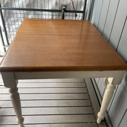 Very Sturdy Amish Made Table With Built In Drop Leaf