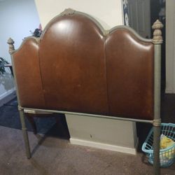 Headboard Queen $25
