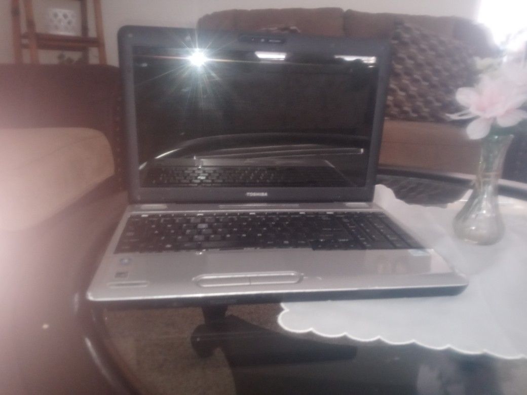 TOSHIBA SATELLITE L505-S5964