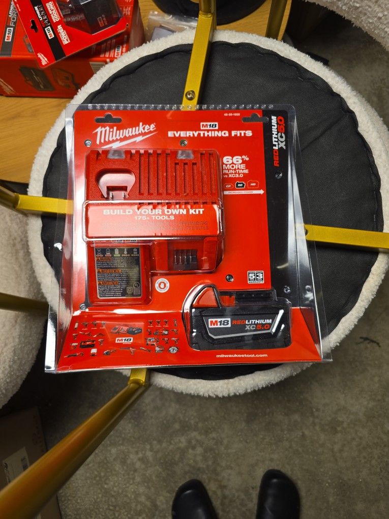 Milwaukee Battery 5 With Charger