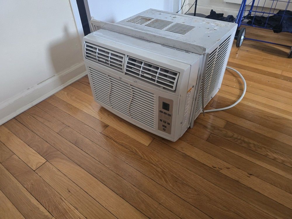 WINDOW Ac Unit COOLSSSS