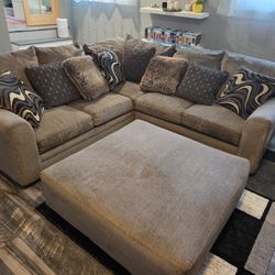 Bob's 4 Piece Sectional Couch