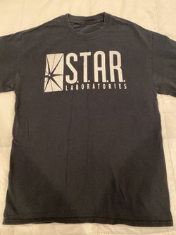 The Flash Star Labs T-shirt men’s medium