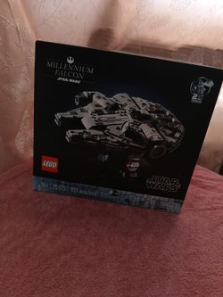 LEGO Star Wars Millennium Falcon 25th Anniversary Set 75375