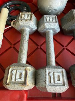 TSA 10 lb Cast Iron Hex Dumbbells Pair