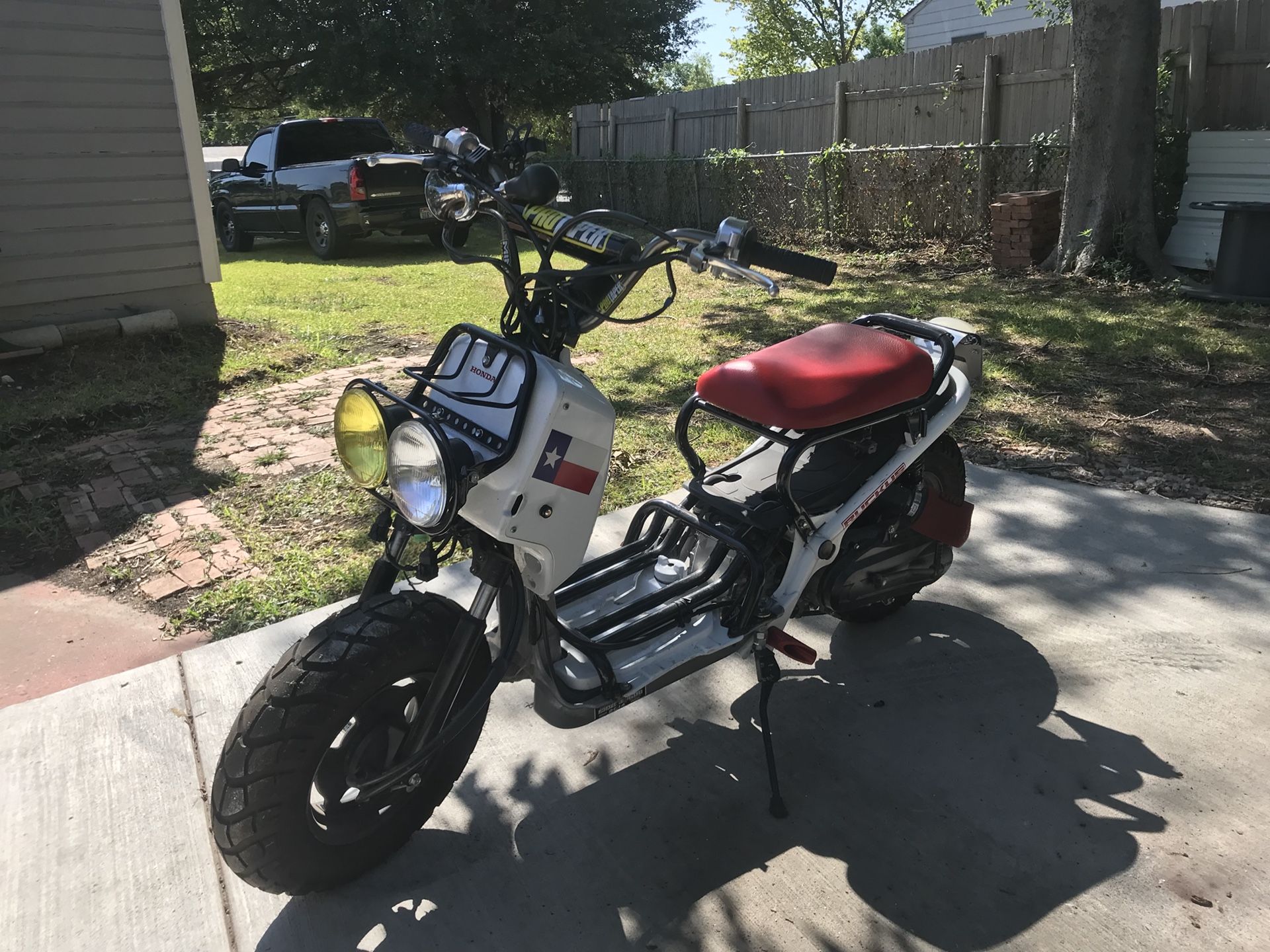 2014 Honda Ruckus-Lots of Mods-very low miles