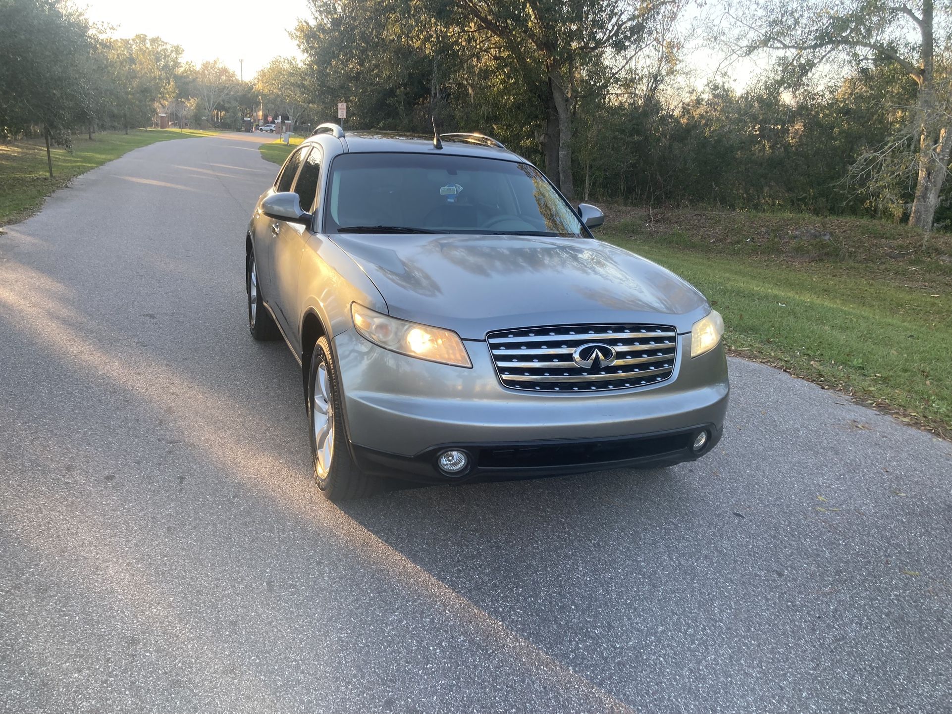 2005 Infiniti FX