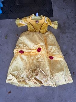 Belle costume