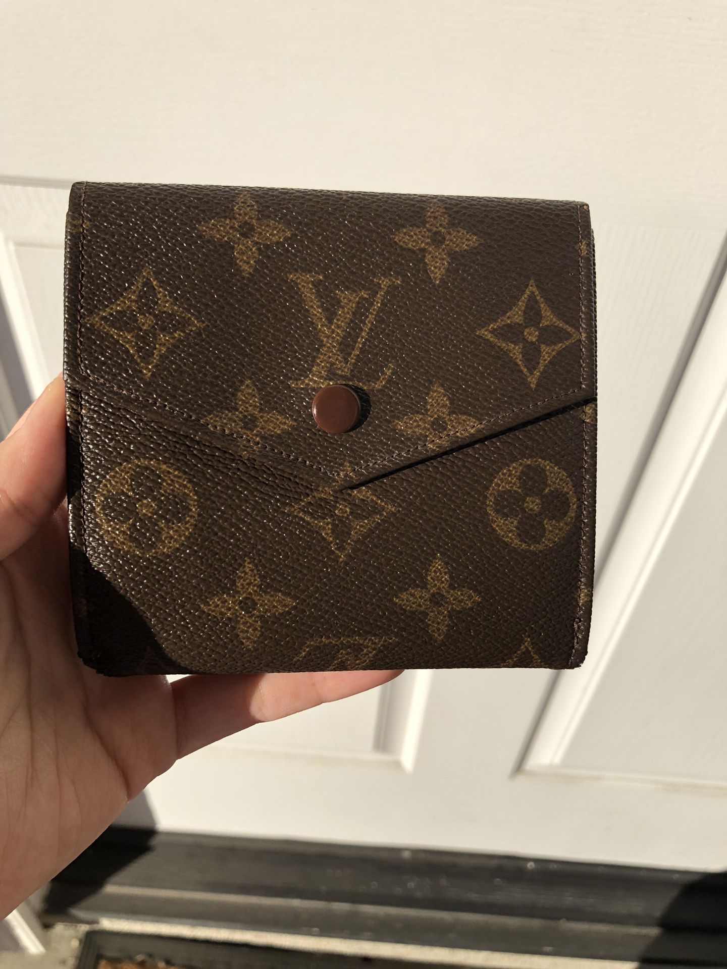 Louis Vuitton Monogram Elise Wallet for Sale in Arlington Heights, IL