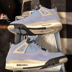 Air Jordan 4 Retro University Blue