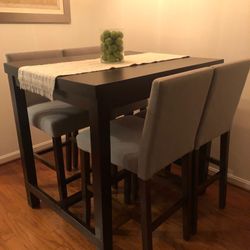 Dinning Table 