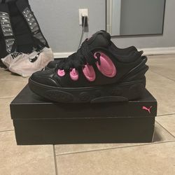 Black And Pink Lamelos (size 10)