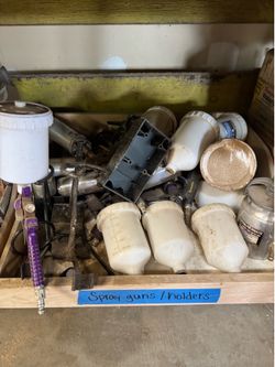 Stain/gravity/paint spray guns and holder