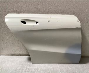 2014 2015 2016 2017 2018 2019 MERCEDES CLA250 RIGHT REAR DOOR SHELL USED OEM