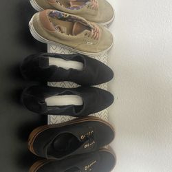 Size 10 And 10.5 Men Shoes 