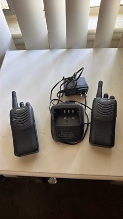 2 Kenwood Portable Radio - BEARCOM with1 Charger