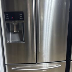 Counter Depth Refrigerator 