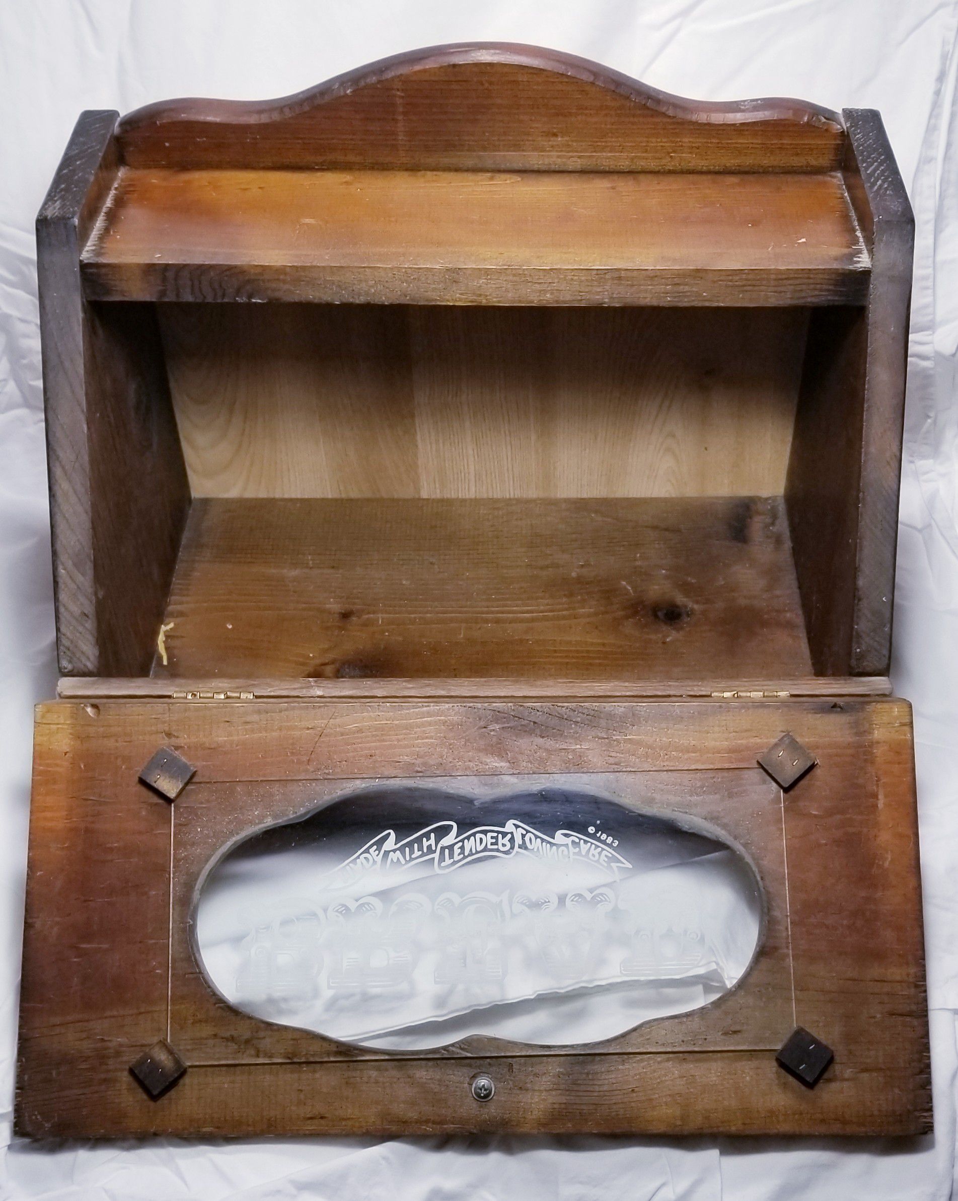 🌟 Vintage Tupperware 'Bread Stor N Serve' Bread Box - 1980, Sold!