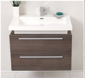 Medio 32 Inch Gray Oak Modern Bathroom Cabinet with Vessel Sink 