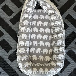 New born Baby Boppy/ lounger 