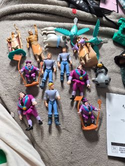 Burger King Pocahontas, happy meal characters.
15 pieces in total