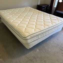 Sleep Number Queen Mattress – Adjustable Firmness Bed – Good Condition