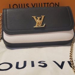 Louis Vuitton Phone Purse 