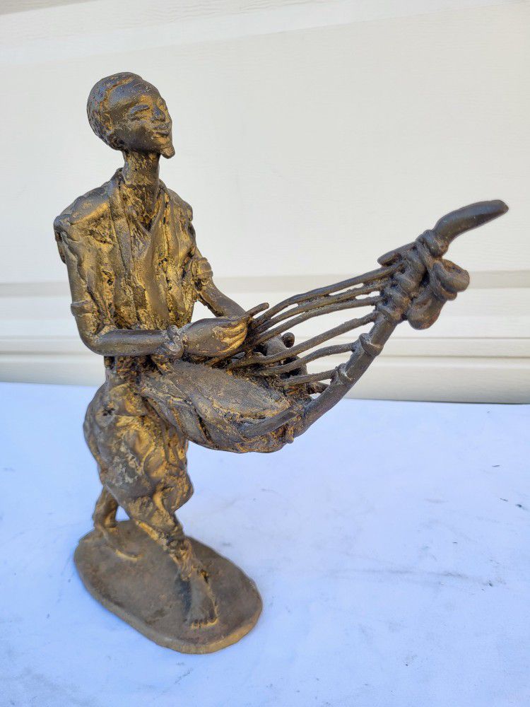 11 x 6 AFRICAN TRIBAL STRING PLAYER BY DERME MOROU 1(contact info removed)
