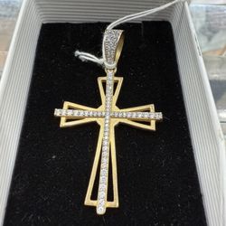CROSS PENDANT
