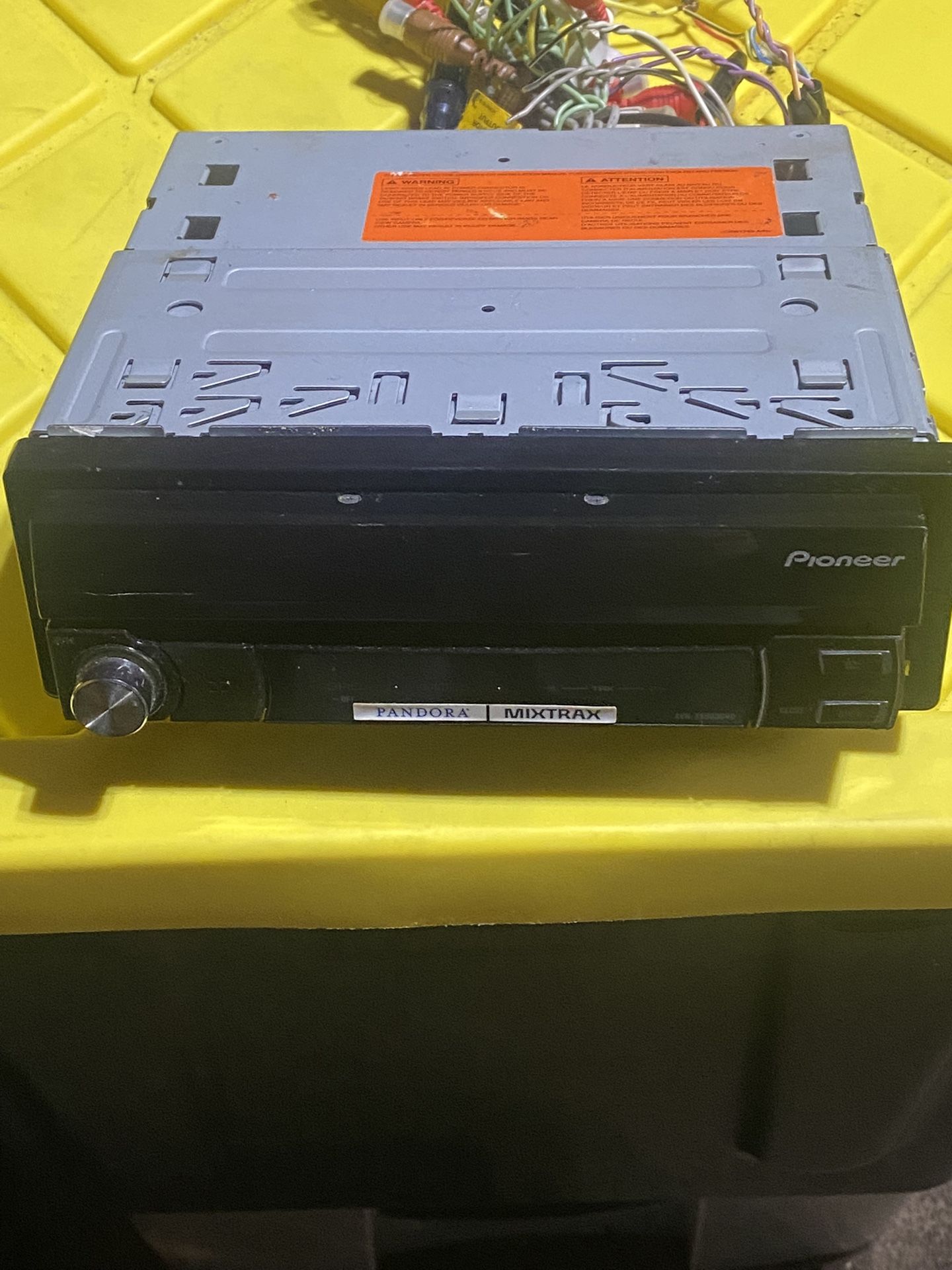 Pioneer AVH-X6500DVD Multimedia Car Receiver