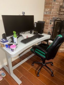 Modern White Computer Desk with Built-In Wireless Charger β $125 OBO