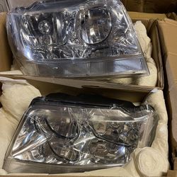 Jeep Grand Cherokee Headlights for 1999 to 2004