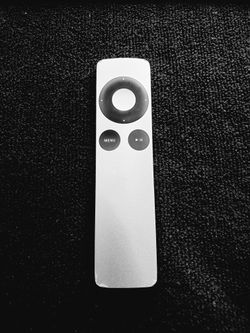 Genuine Apple TV remote. Model # A1294 For 2nd & 3rd Generation