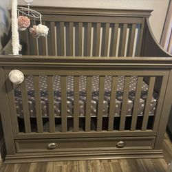 Convertible Crib