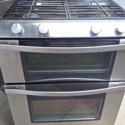 DOUBLE  OVEN,STOVE,  WHIRLPOOL (DELIVERED/INSTALLED. 