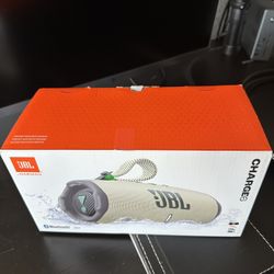 JBL Charge 6 Portable Waterproof Bluetooth Powerbank Speaker Brand New 