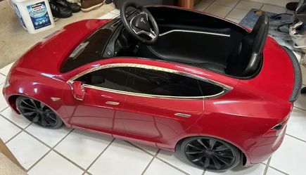 Tesla Model S for kids by radio flyer