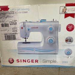 Singer Sewing Machine