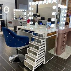 Glam Mirrored Vanities