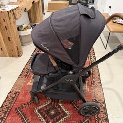 Nuna TRIV Stroller – Chic, Compact, City-Ready (As-Is)