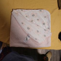 FREE Baby blanket, Ultra soft, Like new! 