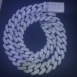 Iced Out Cuban Chain 500 Grams Half Kilo VVS D STONES
