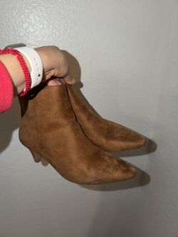 Women’s Boots Size 7