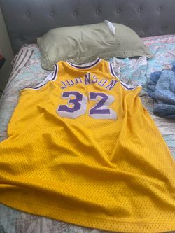 Johnson  Lakers jersey