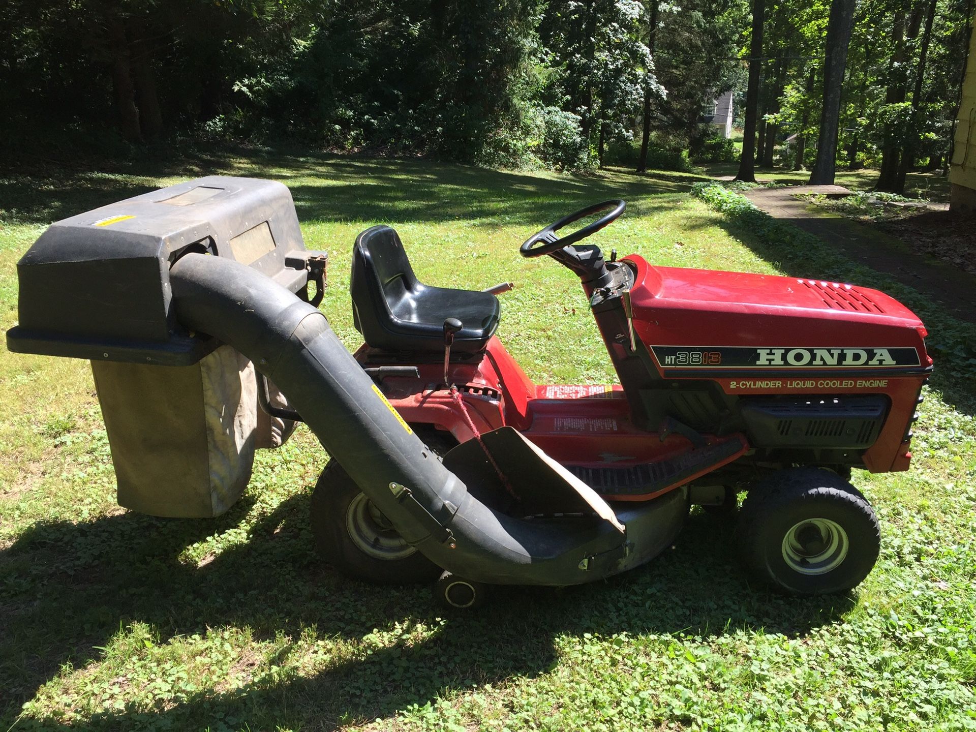 Honda 3813 Riding Lawn Mower / Tractor