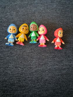 CoComelon Family & Friends Shark Theme Pack by Jazwares, featuring JJ and friends in colorful shark hoodies.