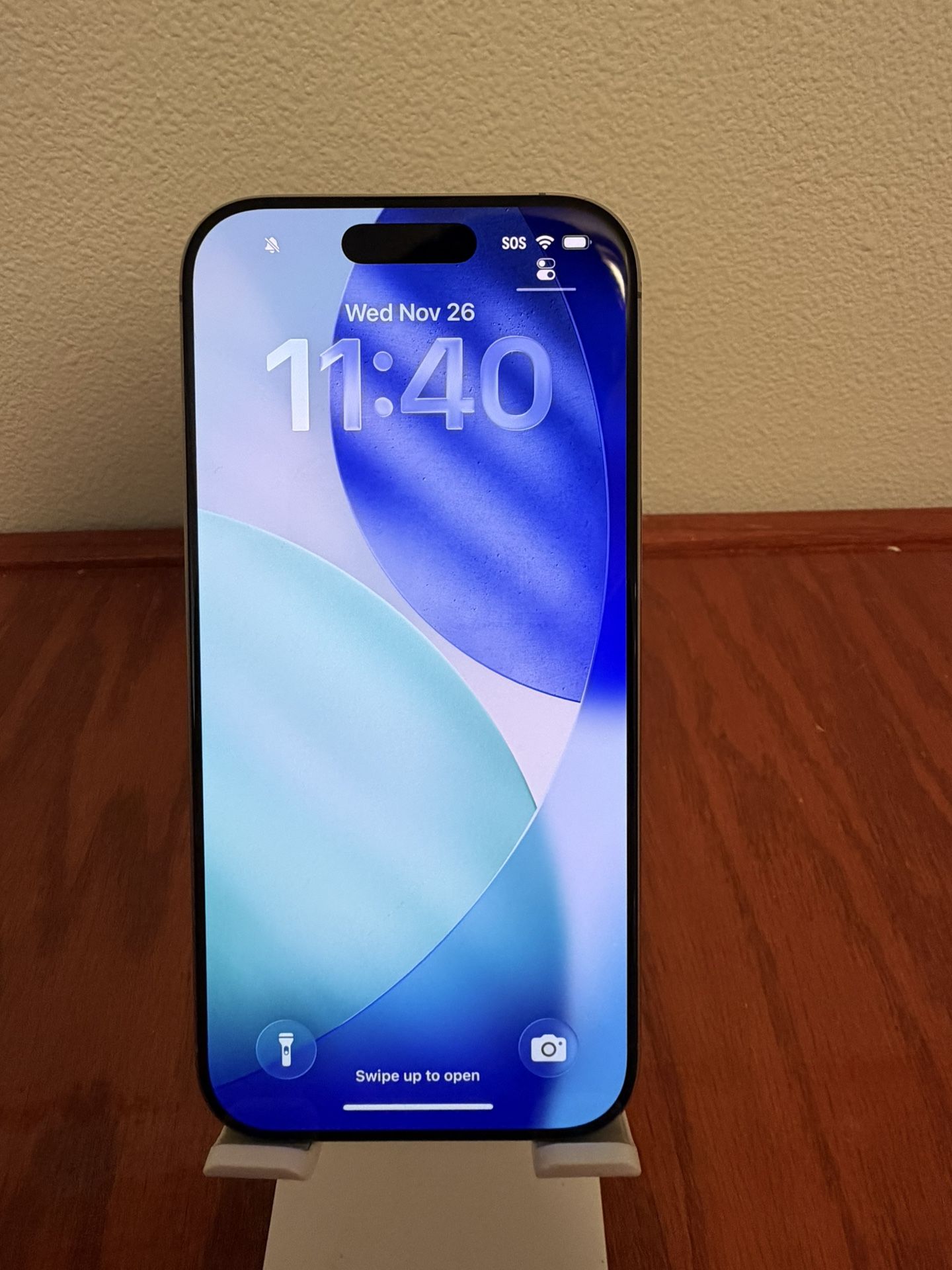 Unlocked iPhone 16 Pro 256GB Titanium