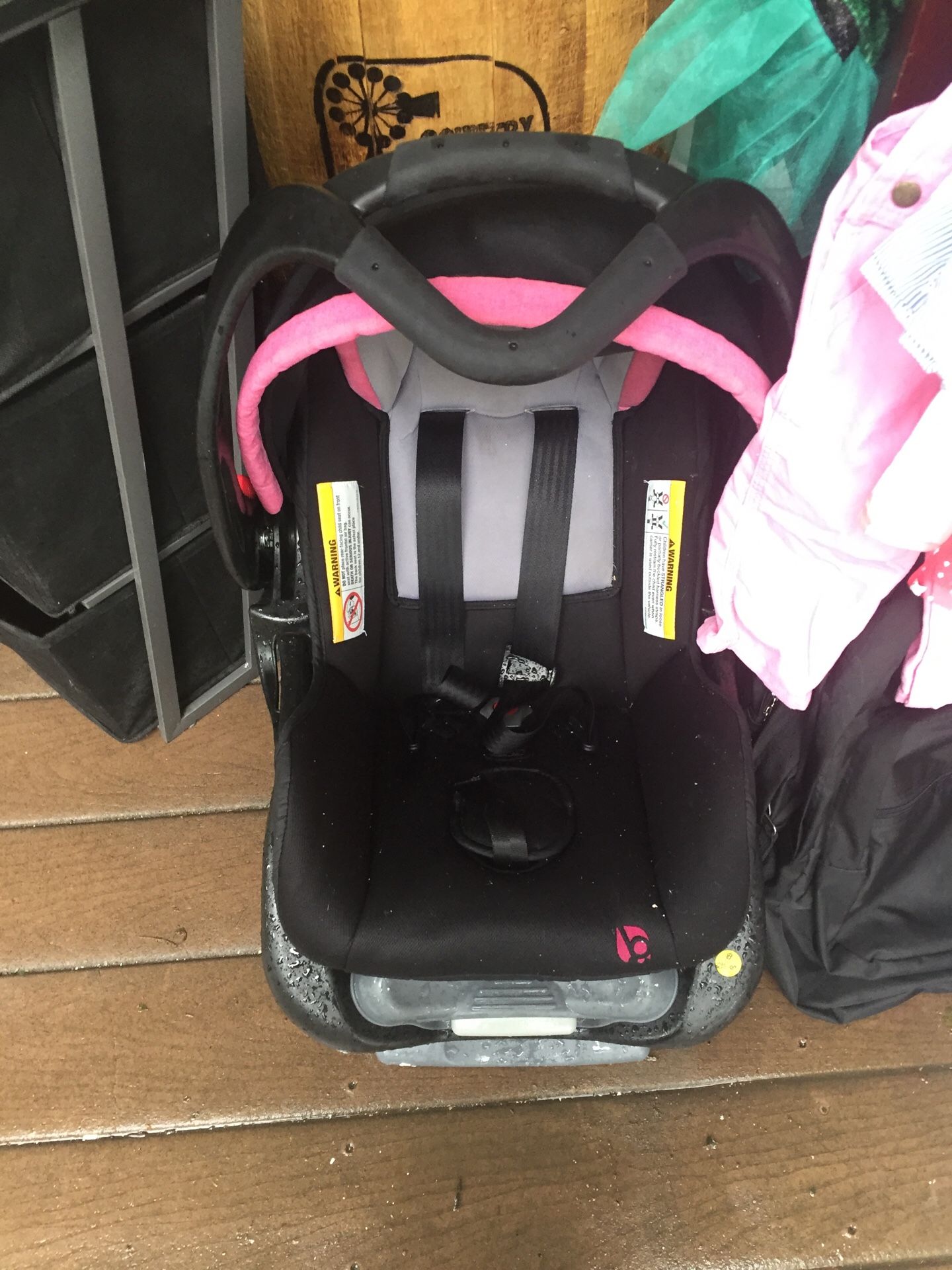 Infant car seat